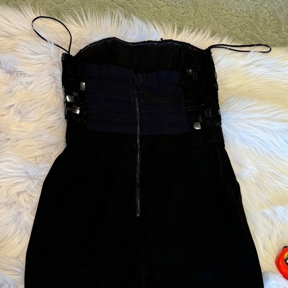 Alice + Olivia
Jeri black Sequin Embellished strapless Jumpsuit size 4 - Picture 5 of 16